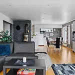 Panoramic Retreat *