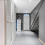Panoramic Retreat *