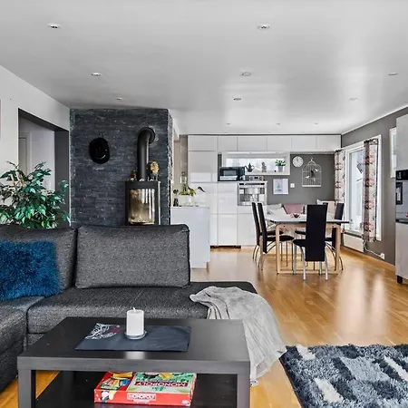 Panoramic Retreat *
