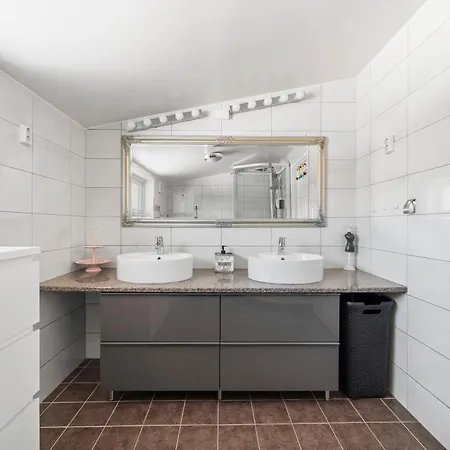 Central Panoramic Retreat Apartment