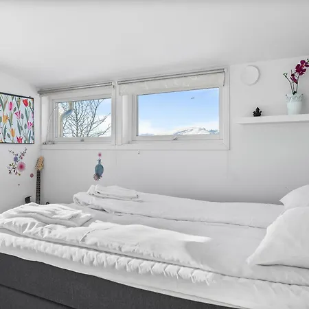 Panoramic Retreat *