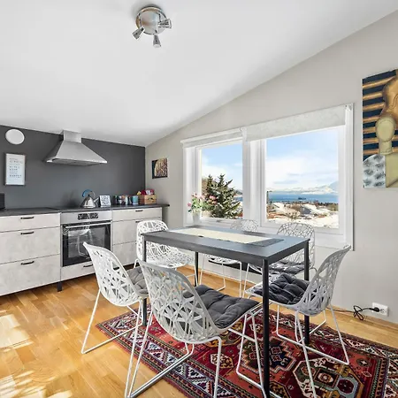 Central Panoramic Retreat Apartment