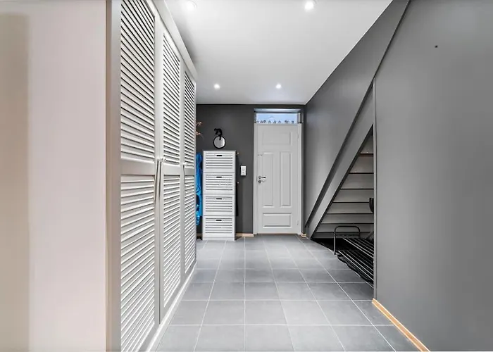 Panoramic Retreat *