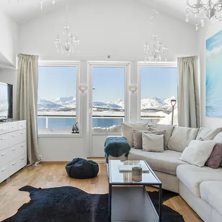 Panoramic Retreat Апартаменты Тромсё